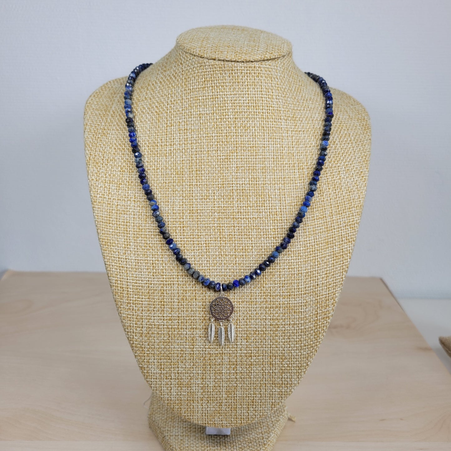 Collier Lapis Lazuli – Médaillon Attrape-Rêve Ag 925