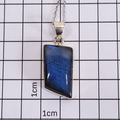 Pendentif Labradorite bleue serti – Argent 925