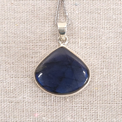 Pendentif Labradorite bleue serti – Argent 925